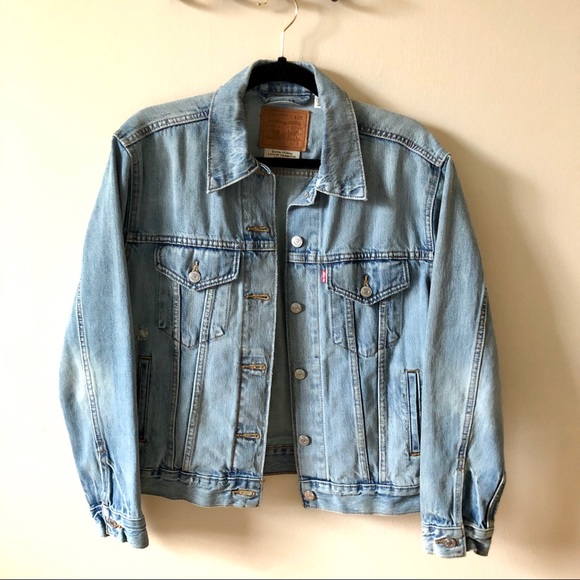 Levi's Jackets & Blazers - Levi’s Oversized Denim Jacket